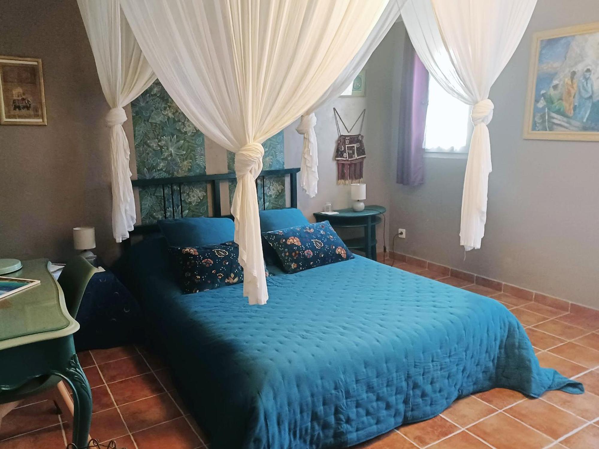 Une Chambre En Provence Correns Extérieur photo